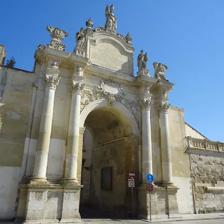 La Bella 3* ليتشي